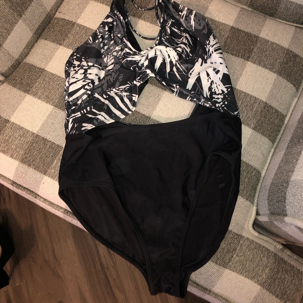 One piece swimsuit